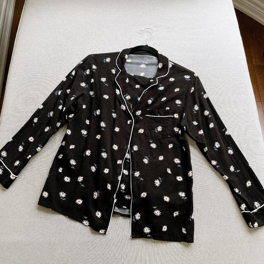 JAPANESE BRAND GU PAJAMA, SIZE S, TOP ONLY.